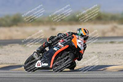 media/Nov-16-2025-Race Pace (Sun) [[8c5fa54630]]/Verified Riders/7-Turn 4 (1155am)/